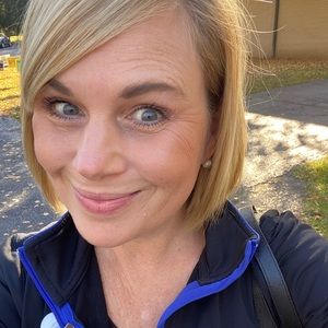 Meet your Posher, Julie